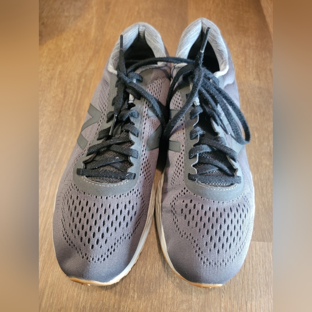 New Balance 4E MarislB1 Fresh Foam Athletic Shoes - Mens Size 8.5